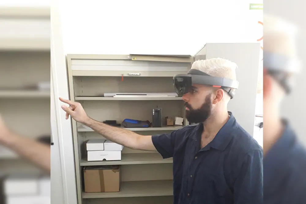 Clément Ghaneme testing a VR headset