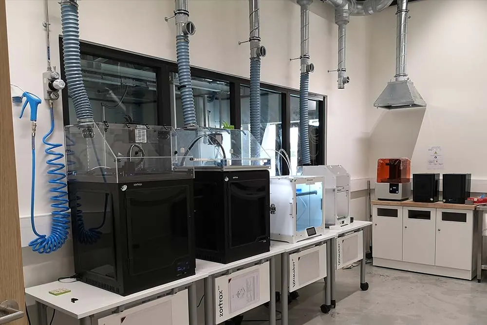 FabLab with laser cutter and 3D printers