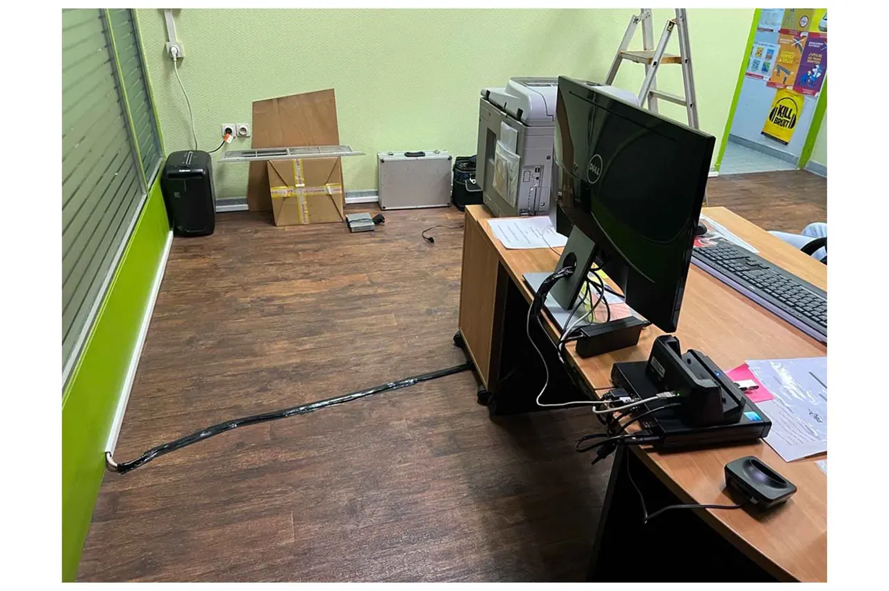 Office after the overhaul: clean, documented installation